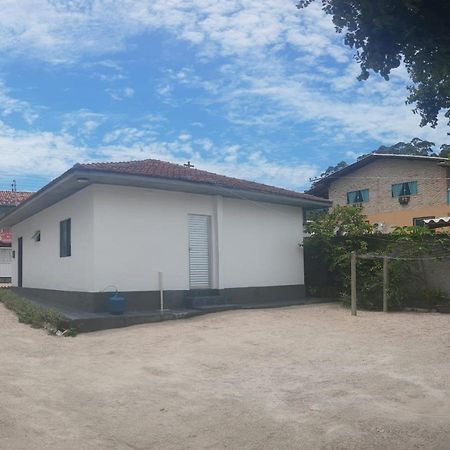 Casa Com Por Do Sol Em Canto Grande - Casa Beira Mar Бомбиньяс Экстерьер фото
